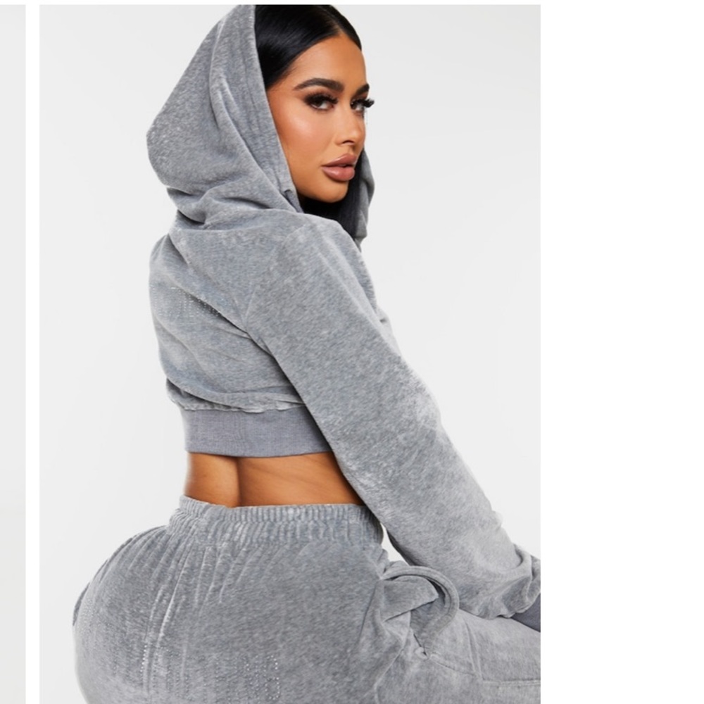 PRETTYLITTLETHING Shape Grey Velour Extreme Crop Sweatshirt Size 4